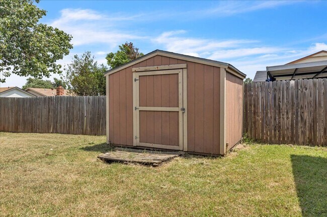 Building Photo - 4121 Monica Dr