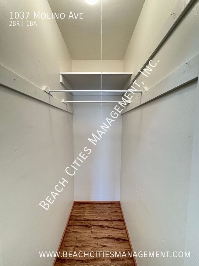 Building Photo - 1037 Molino Ave