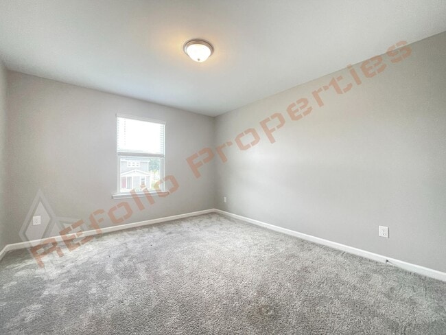 Building Photo - 176 Potomac River St