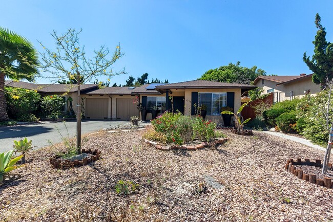 Building Photo - Charming 2BR Home in 55+ Oceanside Community with Solar & In-Unit Laundry