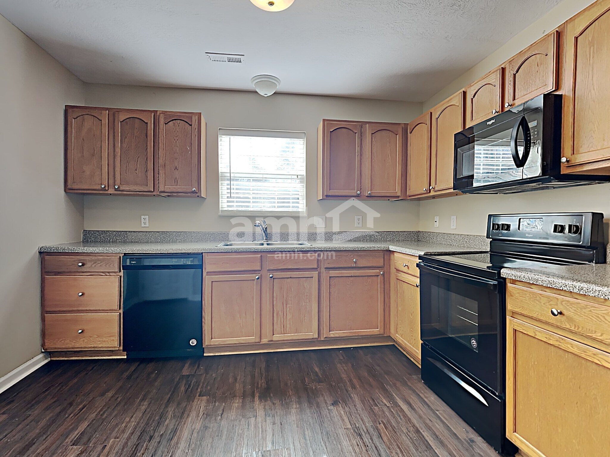 Building Photo - 4449 Oakbank Ln NW