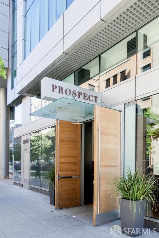 Building Photo - 301 Main St