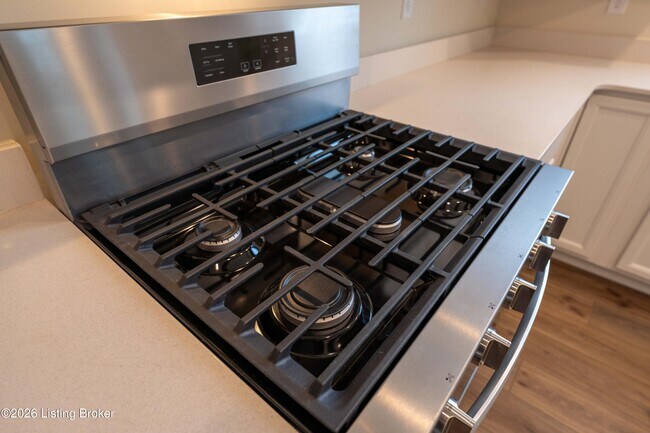 Building Photo - 2023 Lyndon Green Cir