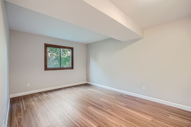 Building Photo - 7290 Bagpipe Blvd