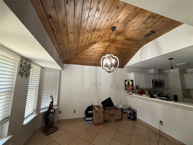 Building Photo - 501 Morning Dove Dr