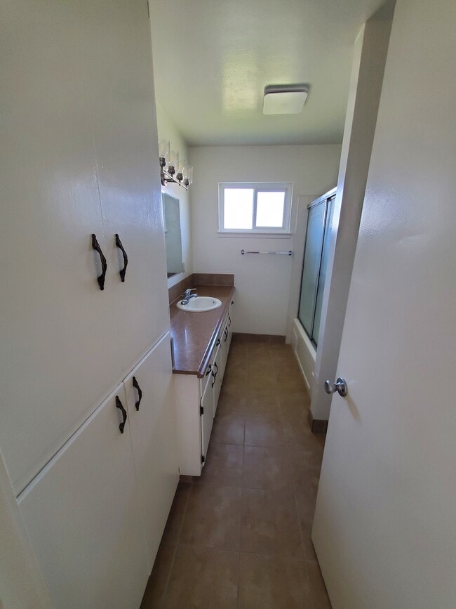 Building Photo - 6988 McQuillan Cir