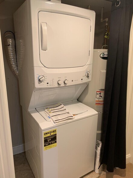 Building Photo - 3914 New Hampshire Ave NW