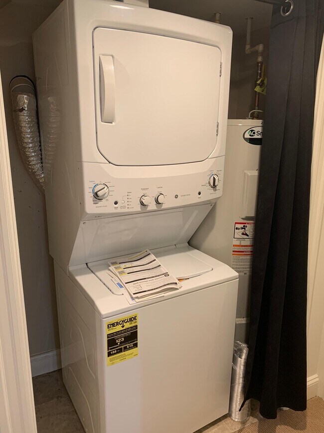 Building Photo - 3914 New Hampshire Ave NW