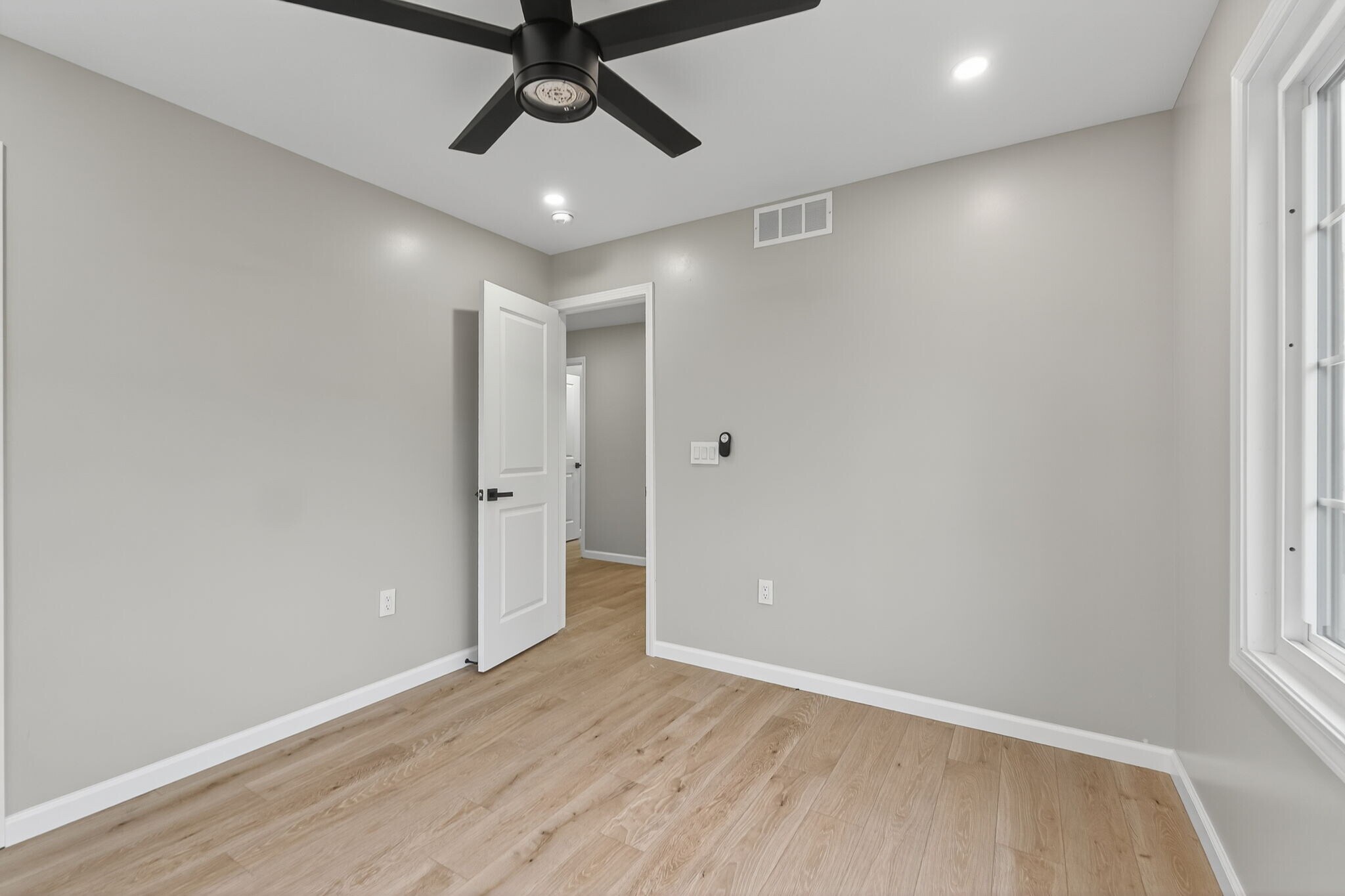 Building Photo - 1123-1125 S Ohio Ave