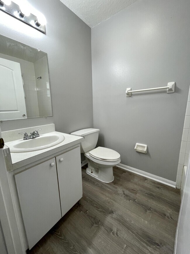 Building Photo - 2275 Granada Dr