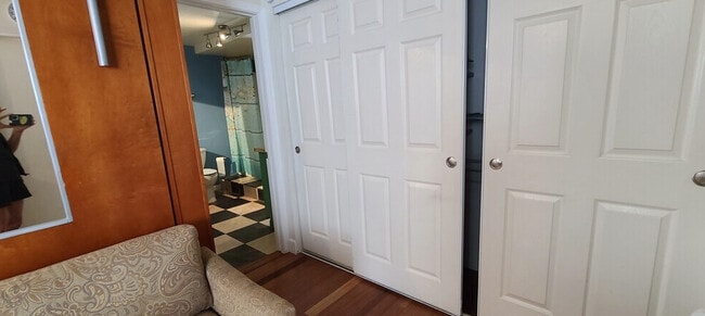 Building Photo - Pacific Beach Dr - FULLY FURNISHED