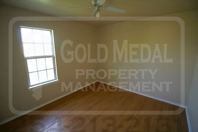 Building Photo - 5713 Redstone Dr