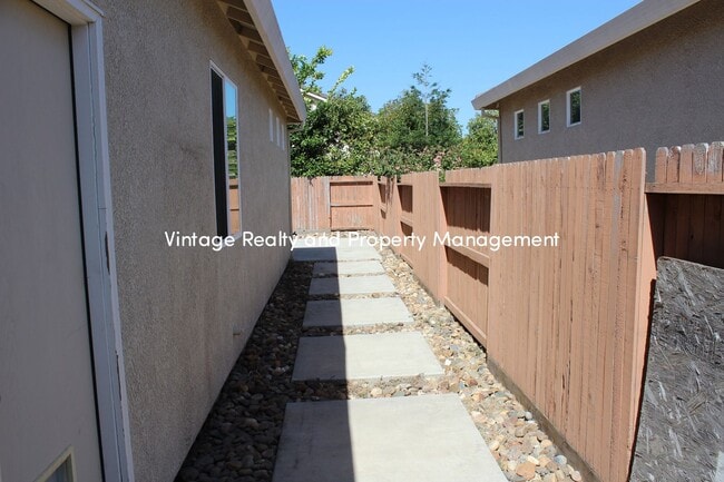 Building Photo - Available Soon! Top Of The Line Single Sto...