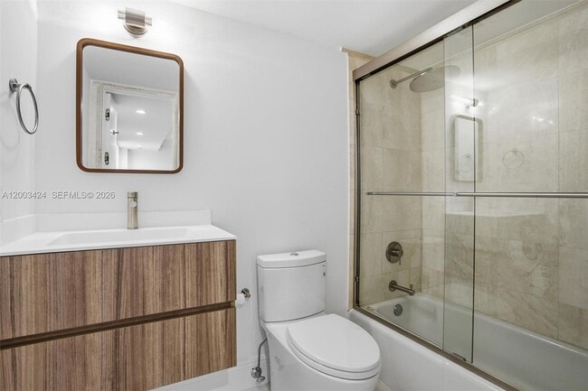 Building Photo - 600 Grapetree Dr