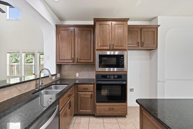 Building Photo - 2617 Salorn Way