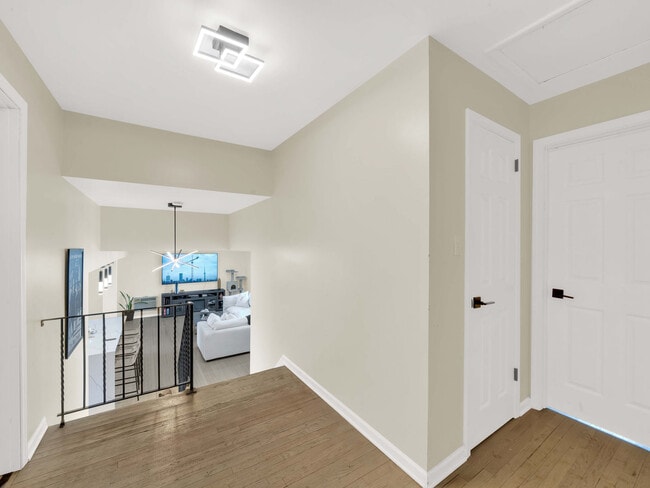 Building Photo - 1631 Clay Ct