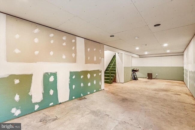 Building Photo - 1506 Widows Mite Rd