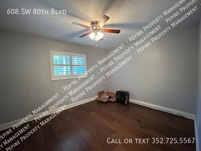 Building Photo - 608 SW 80th Blvd