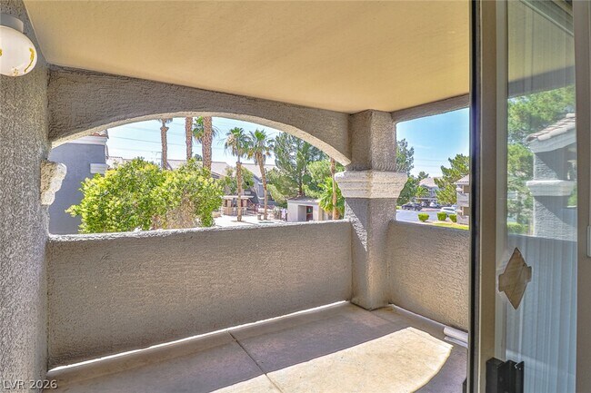 Building Photo - 5055 W Hacienda Ave