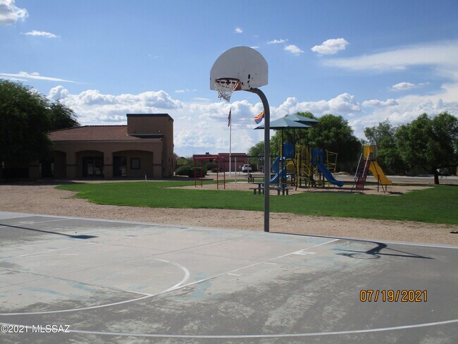 Building Photo - 6482 E Brushback Loop