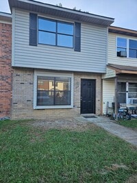 Building Photo - Brian Court, Daleville, AL