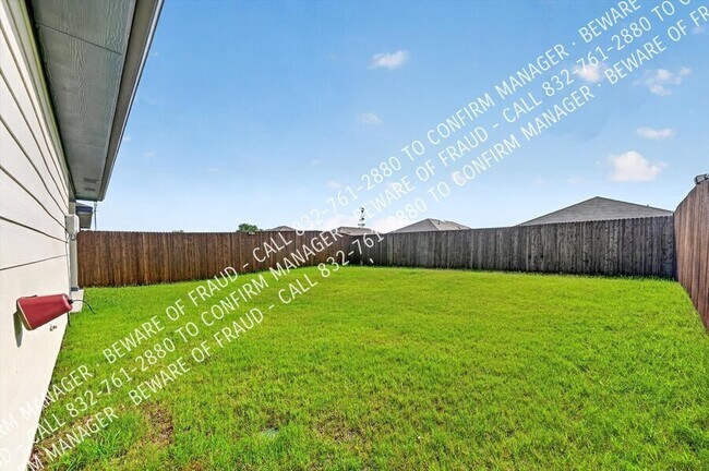 Building Photo - 6111 Shearwater Rd