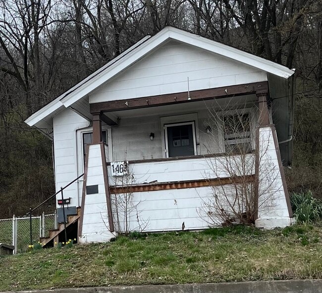 Primary Photo - 1469 State Ave