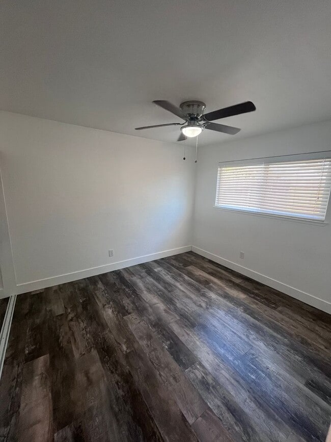 Building Photo - BEAUTIFUL 3 BEDROOM HOME IN ELVERTA!!