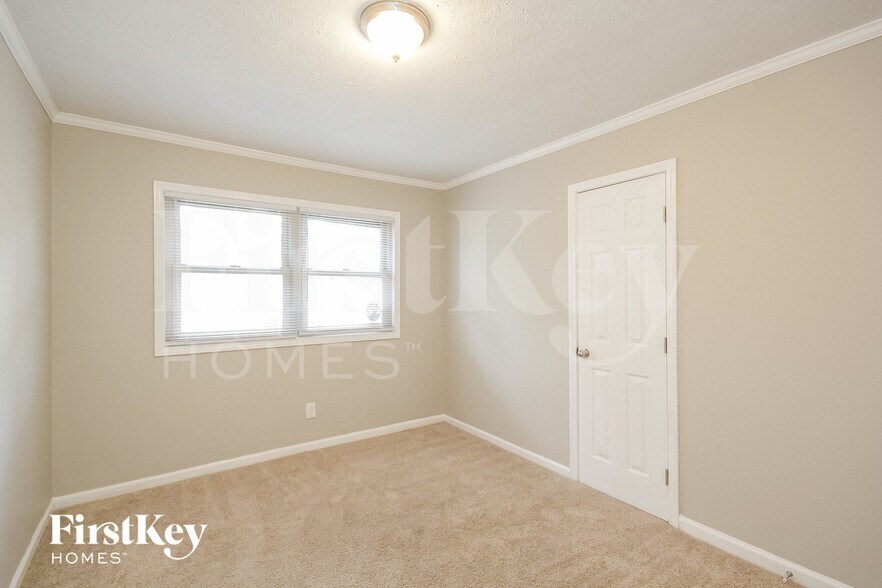 Building Photo - 7107 Willow Green Ct SW