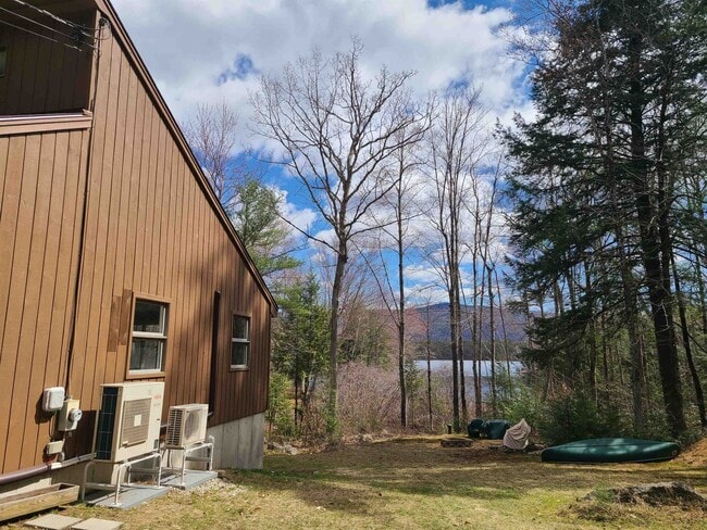 Building Photo - Live On The Water! 3 Bedroom House For Rent
