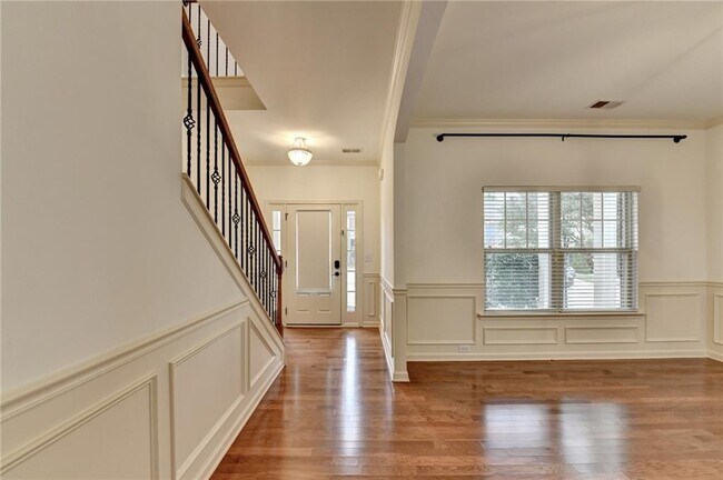 Building Photo - 5013 Groover Dr