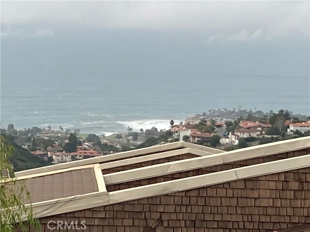Building Photo - 6542 Ocean Crest Dr