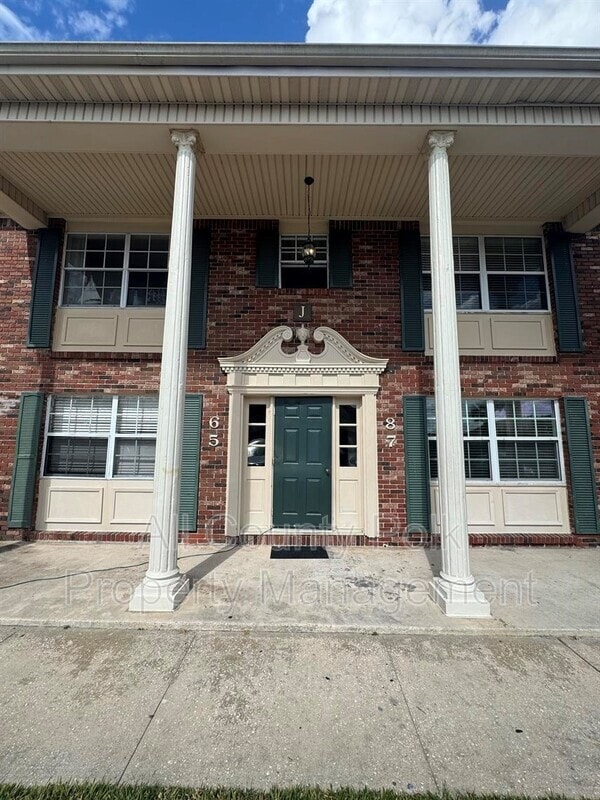 Building Photo - 1920 E Edgewood Dr