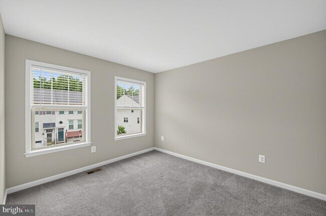 Building Photo - 7524 Holly Ridge Dr