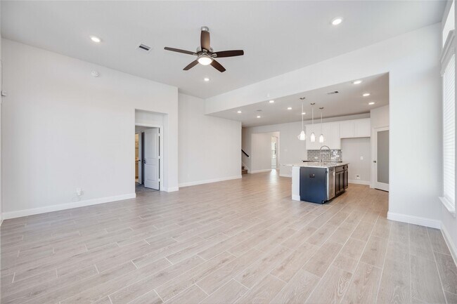 Building Photo - 6306 Loquat Grove Ct
