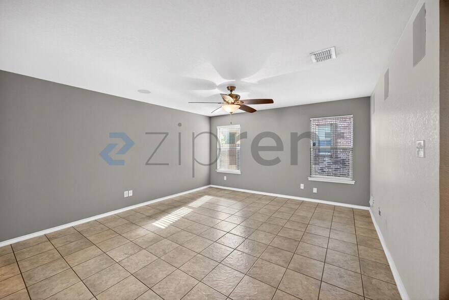 Building Photo - 7614 Heavenly Arbor