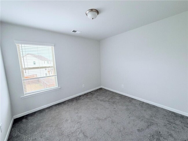 Building Photo - 409 McGinnis Cir