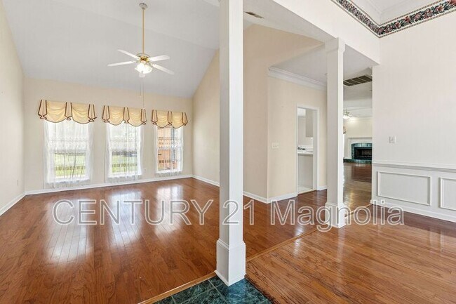 Building Photo - 790 Prairie Ln