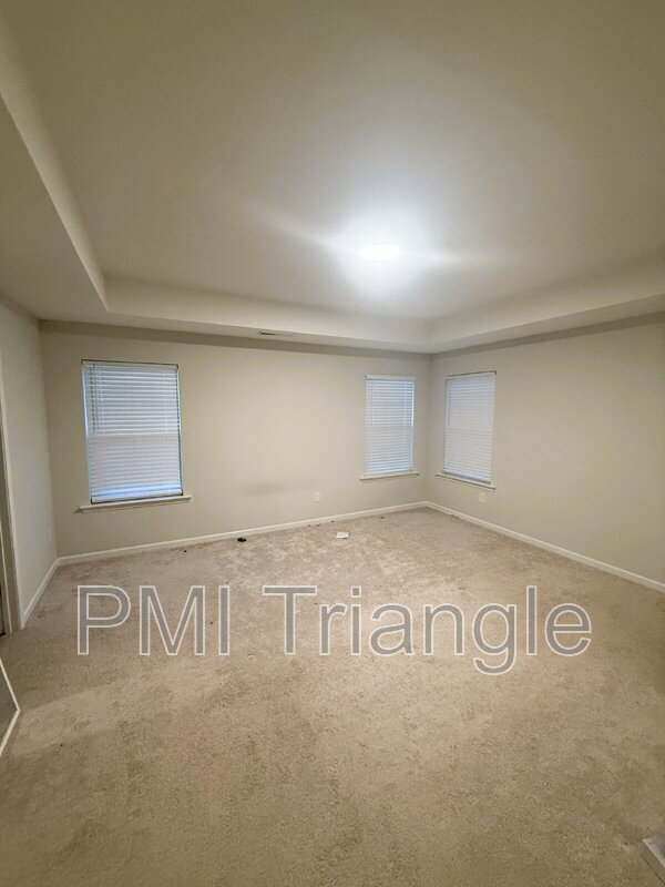 Building Photo - 2280 Grants Pass Station