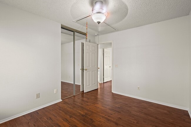 Building Photo - 22919 Garden Canyon Dr