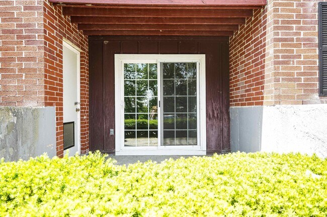 Building Photo - 7 Louisburg Square