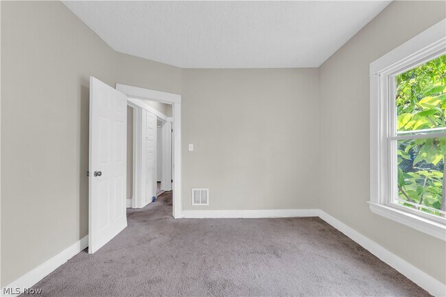 Building Photo - 12322 Fairport Ave