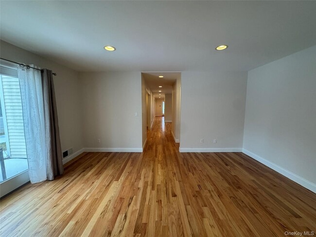 Building Photo - 45 Fisher Ave