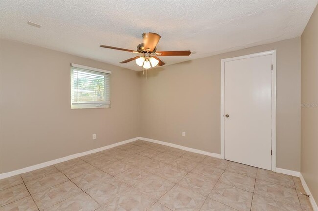 Building Photo - 5348 Durango Ave