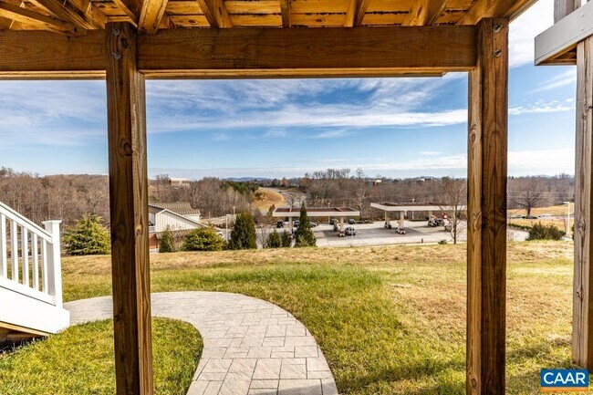 Building Photo - 2033 Elm Tree Ct