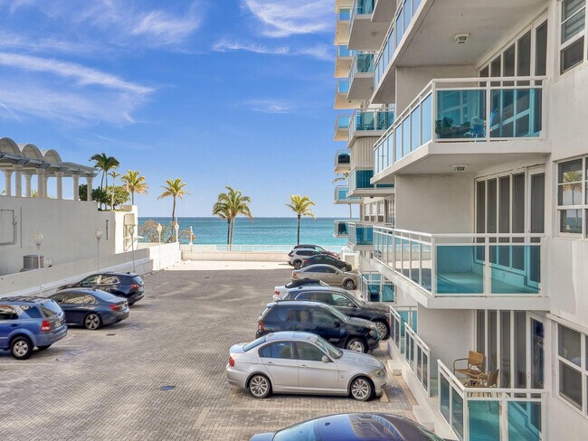 Building Photo - 3430 Galt Ocean Dr