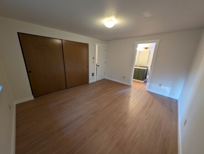 Building Photo - 7282 E Ramblewood St