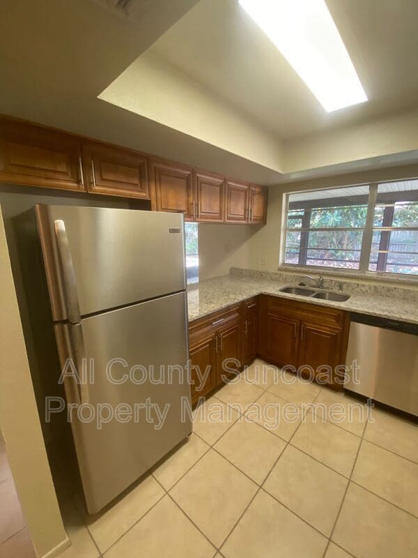 Building Photo - 2636 Orangewood Ct