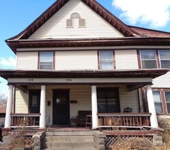 Building Photo - 936 D St