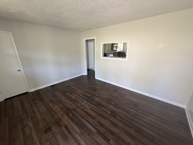 Building Photo - 165 Vulco Dr